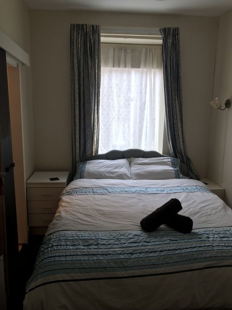 The Merlin Hotel 2