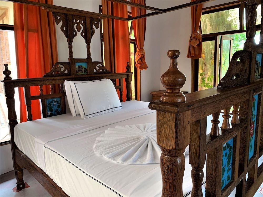 Asante Sana Beachfront Hotel 2