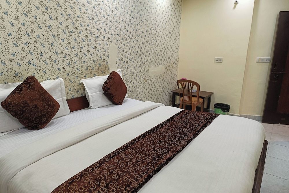 Hotel Shree Sai Dham 1