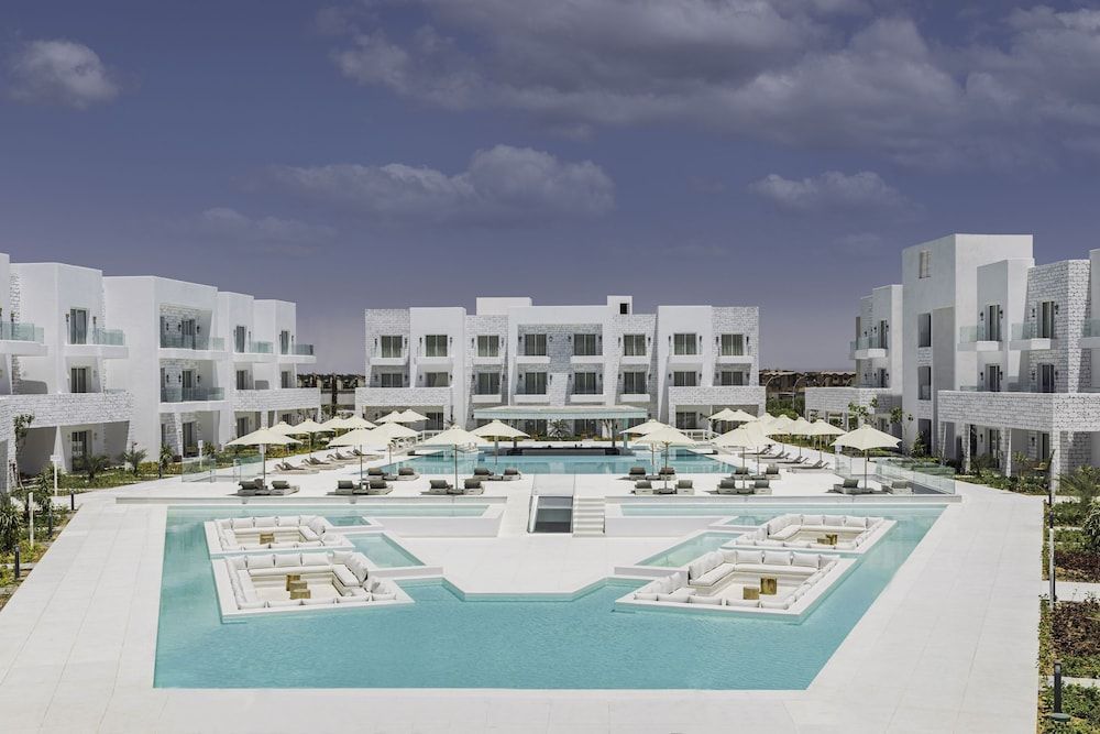 Tanoak Resort 1
