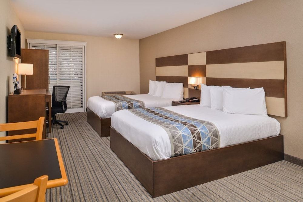 Good Living Inn 1