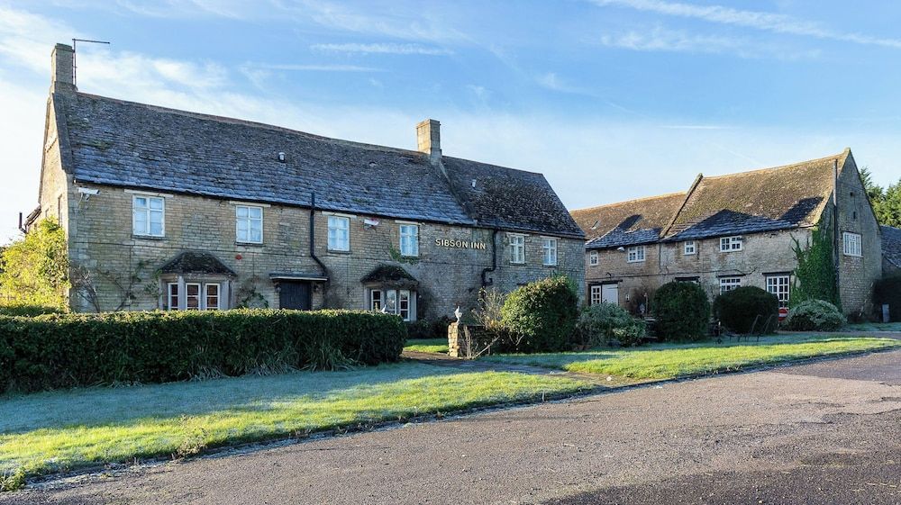 The Sibson Inn Hotel 1