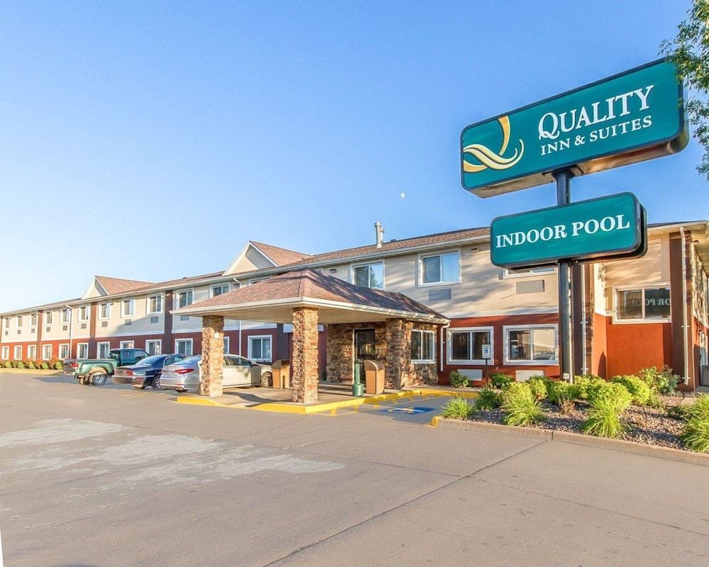Quality Inn & Suites Eau Claire University Area 1