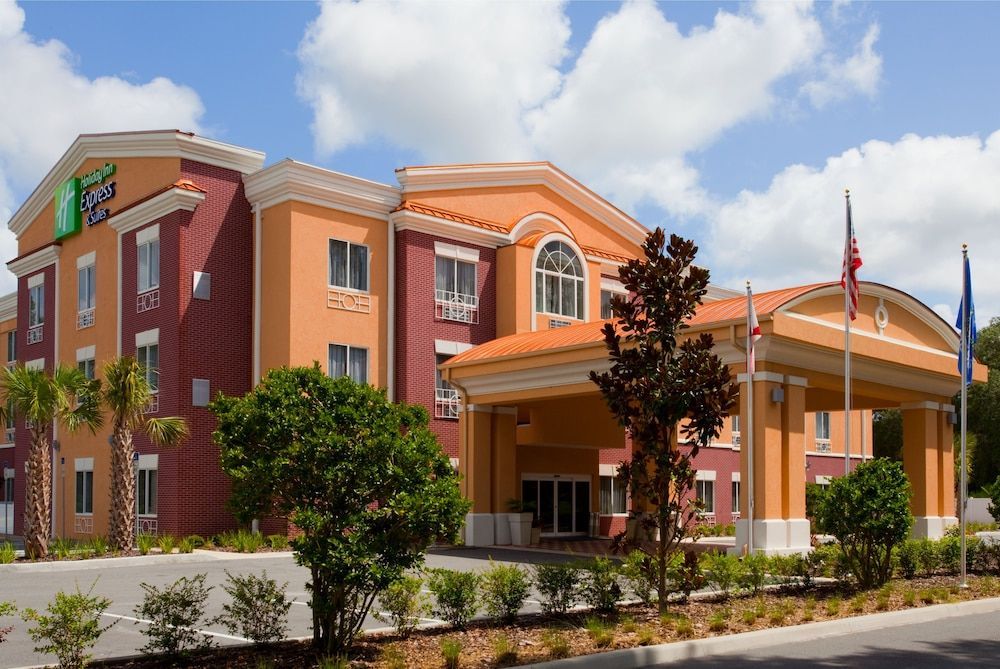 Holiday Inn Express & Suites BROOKSVILLE-I-75 by IHG 1