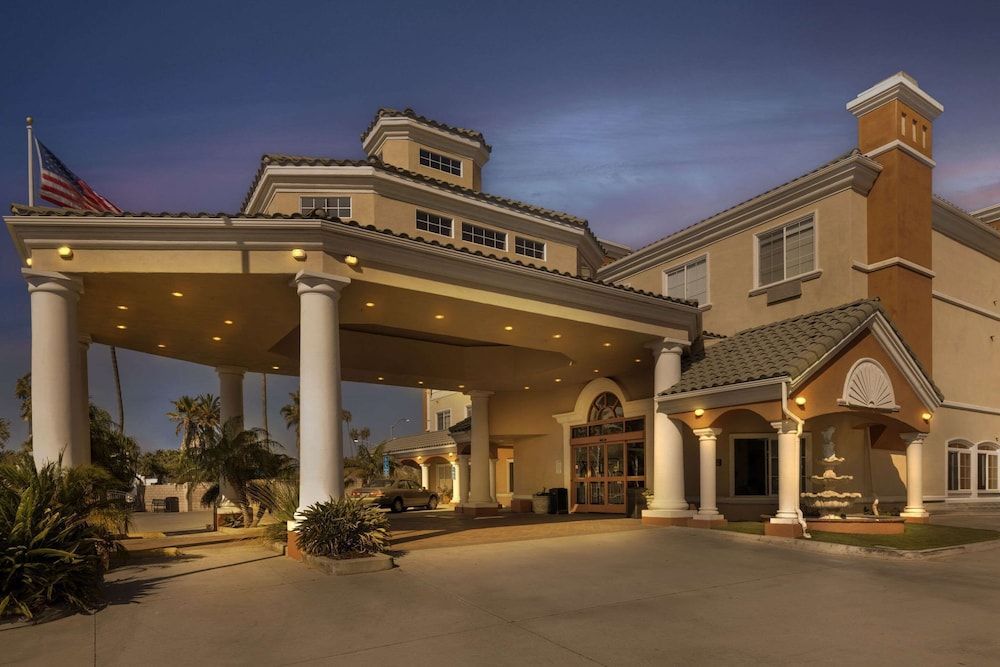 Comfort Suites Oceanside Camp Pendleton Area 1