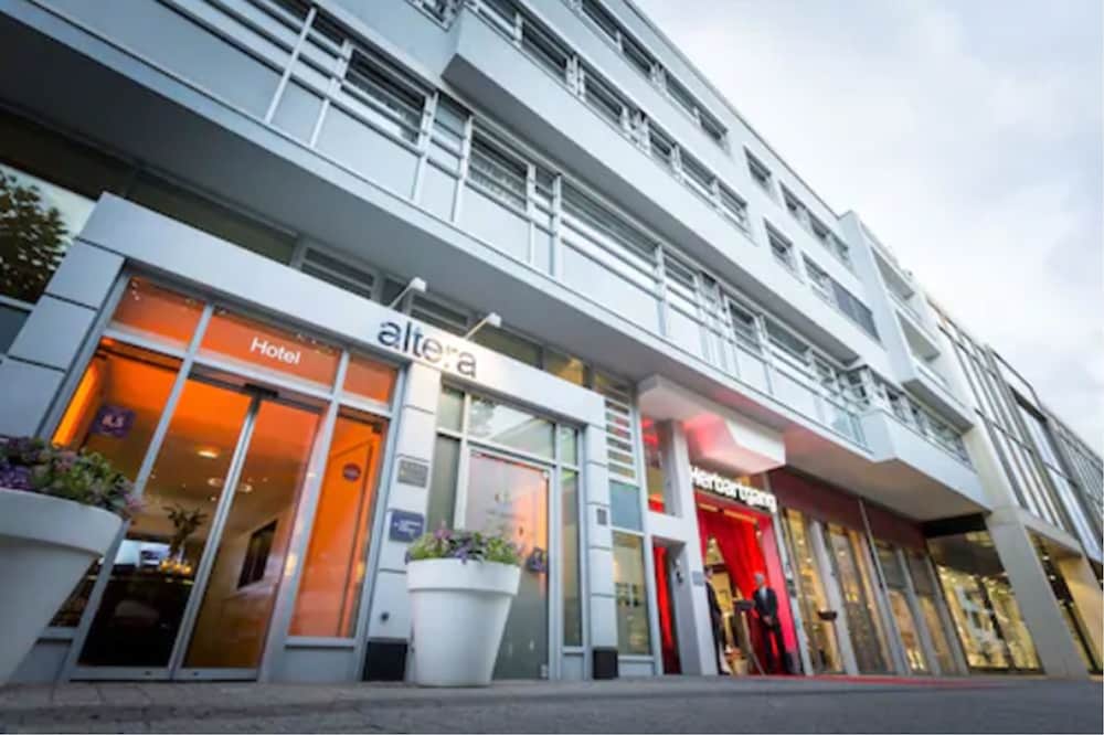 Altera Hotel 1