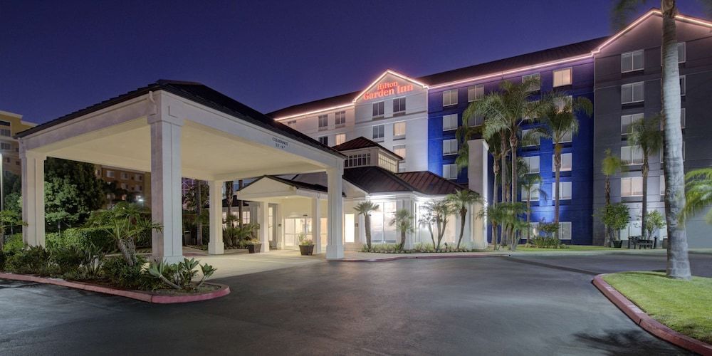 Hilton Garden Inn Anaheim/Garden Grove 1