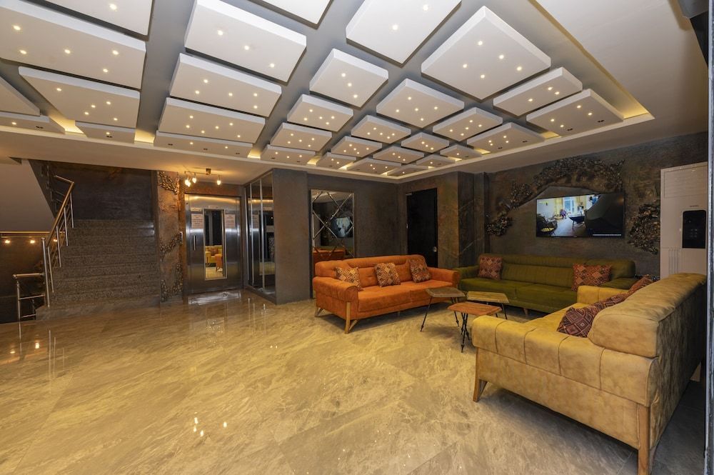White Palace Hotel 2