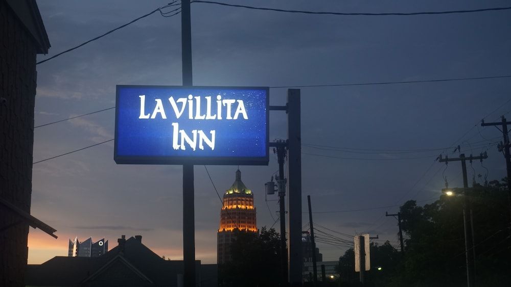 La Villita Inn 1