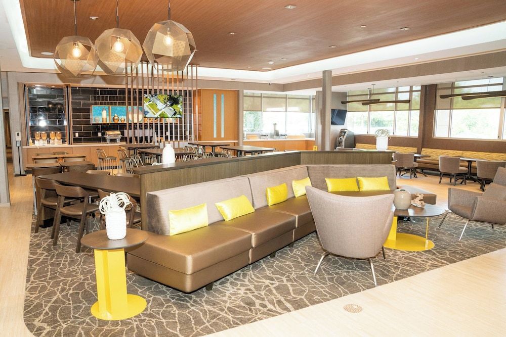 SpringHill Suites by Marriott Woodbridge 1