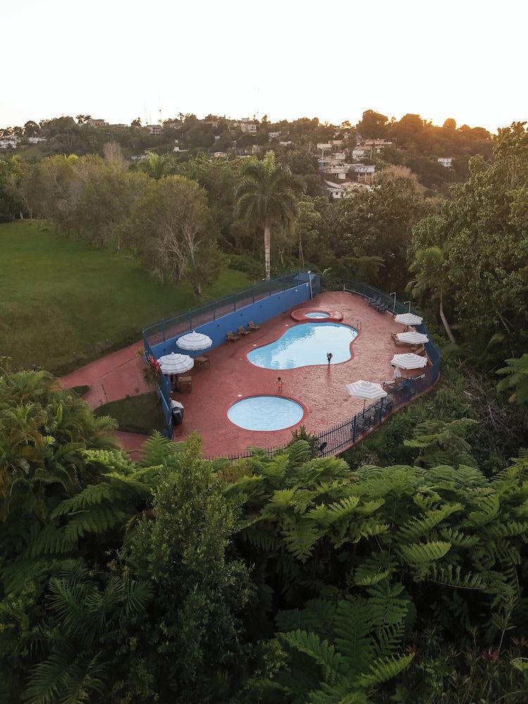 El Oasis Hotel 1