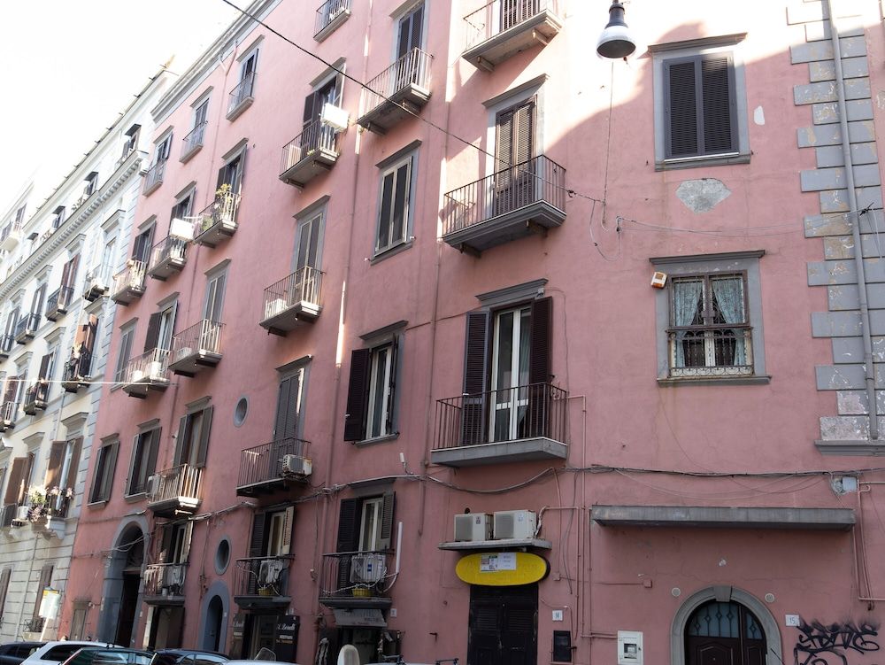 RUA DE MAR CHIATAMONE 1