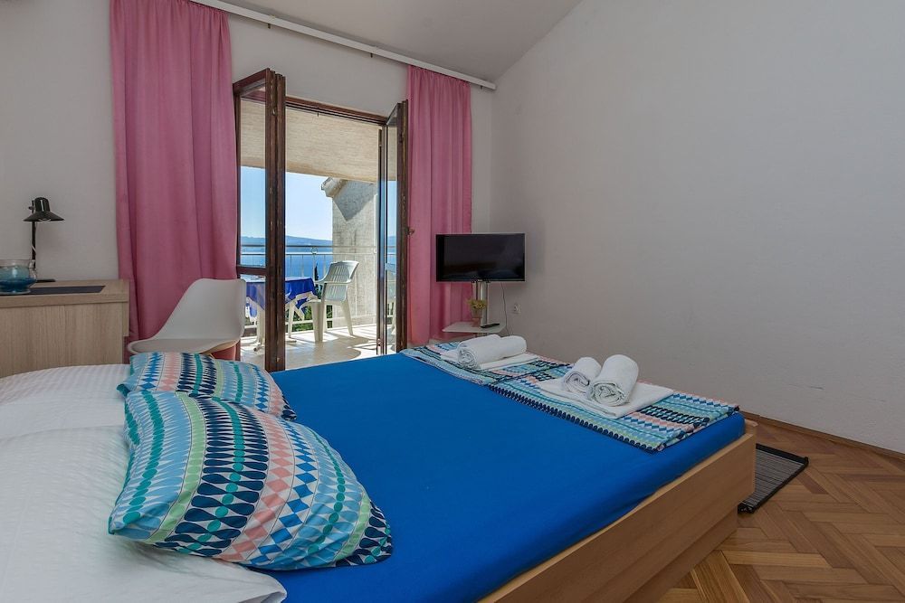 Apartments Maras 2
