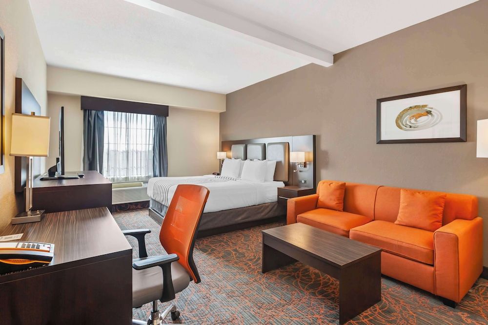 Best Western Plus Executive Inn 1