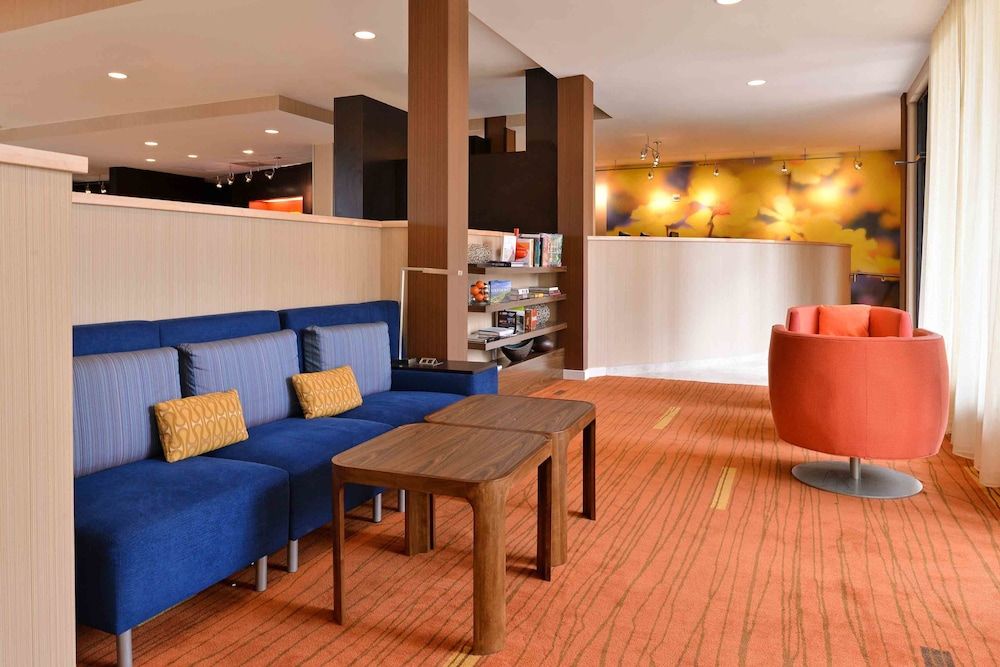 Courtyard by Marriott Dallas Northwest 2