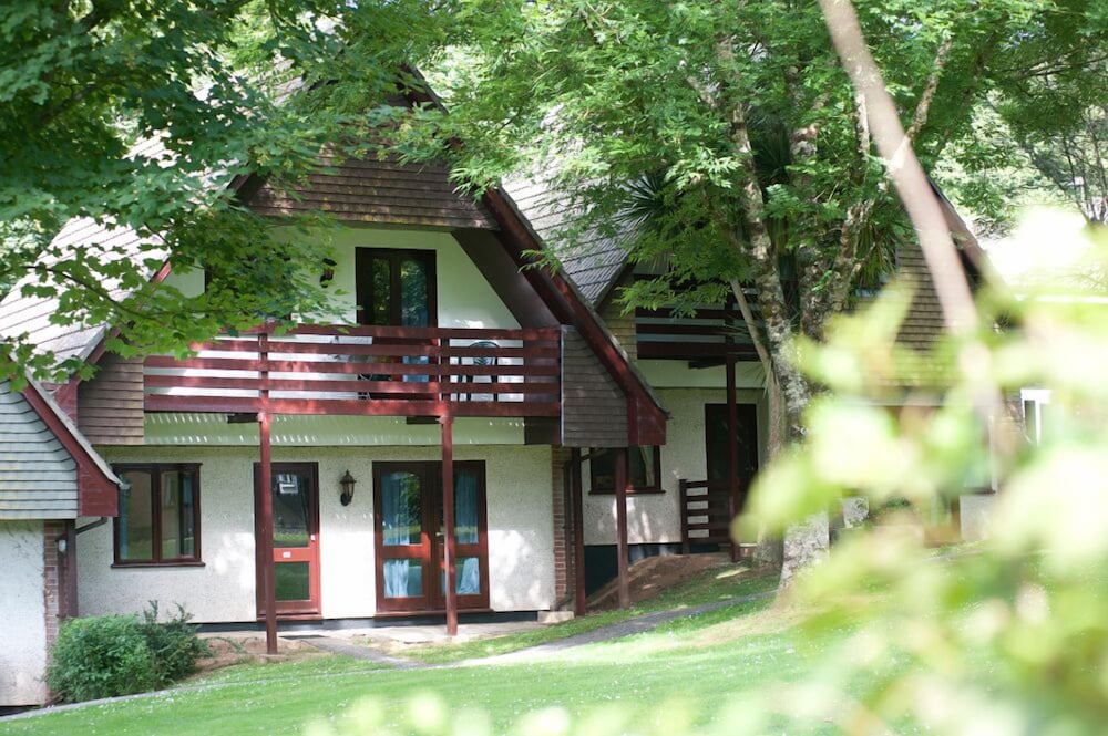 Tolroy Manor Holiday Park 1