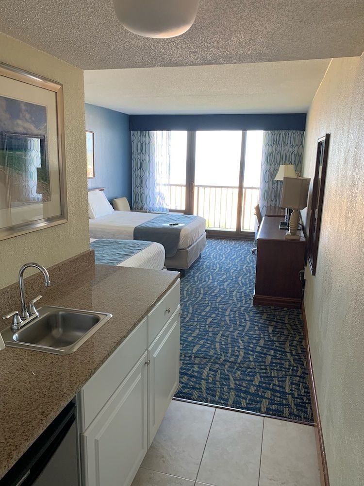 Capes Hotel 2