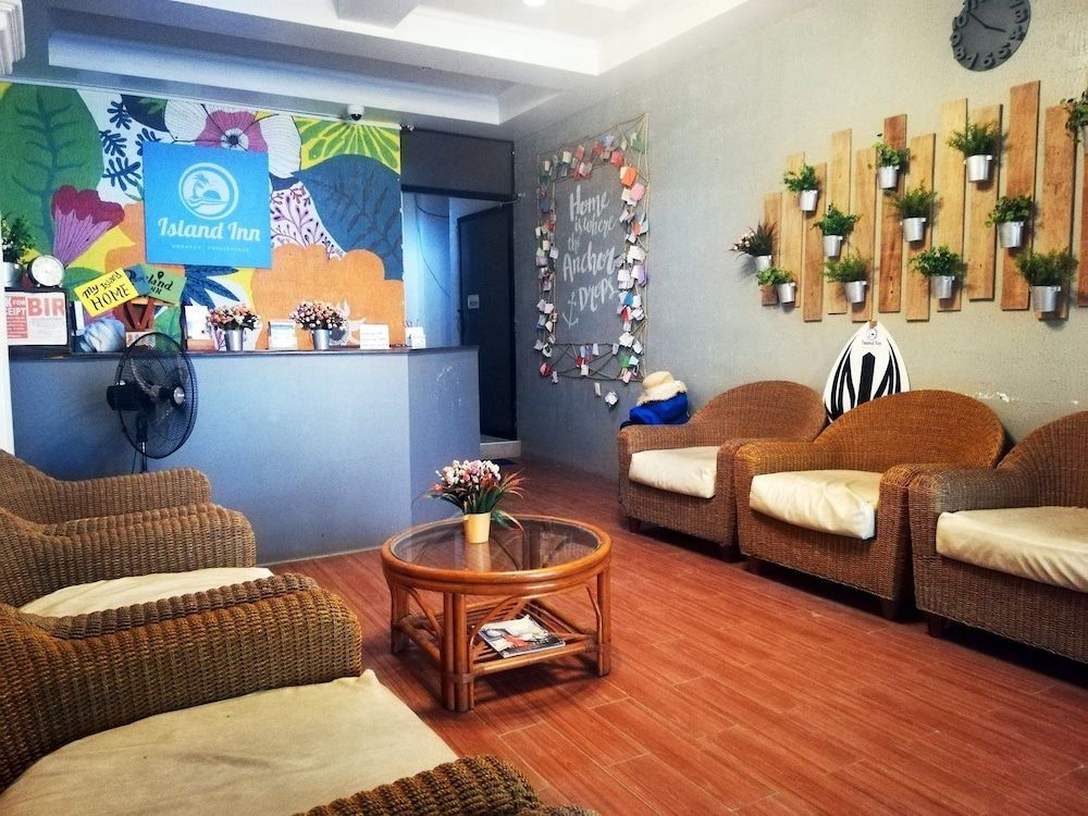 Island Inn 1