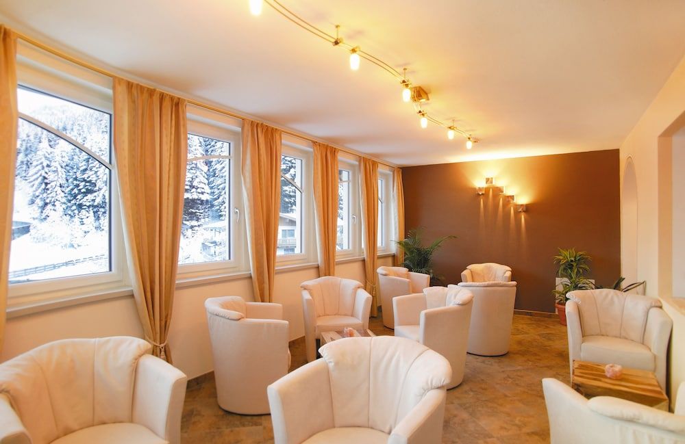 Alpenherz Hotel Garni 2