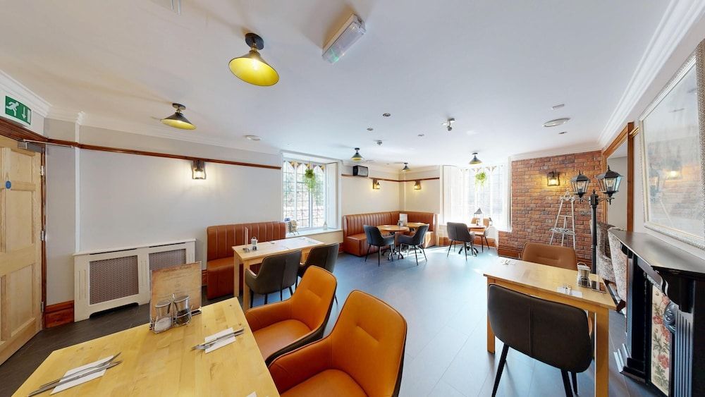 High Tor Hotel 1