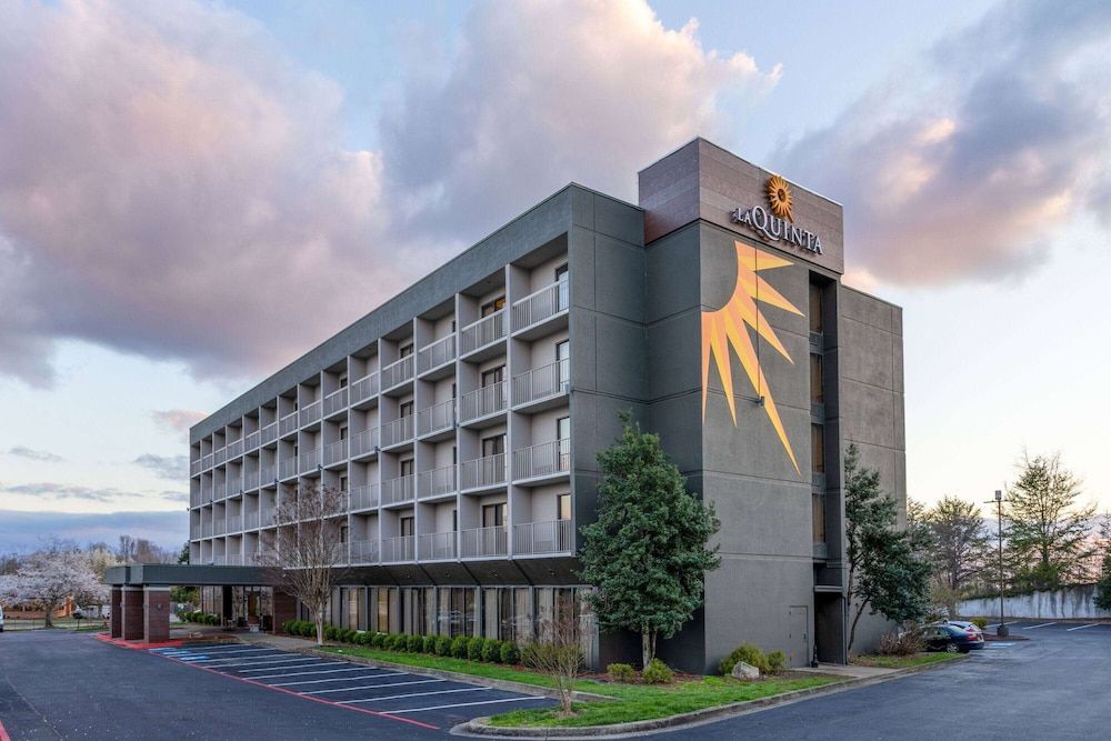 La Quinta by Wyndham Kingsport Tri Cities Airport 1