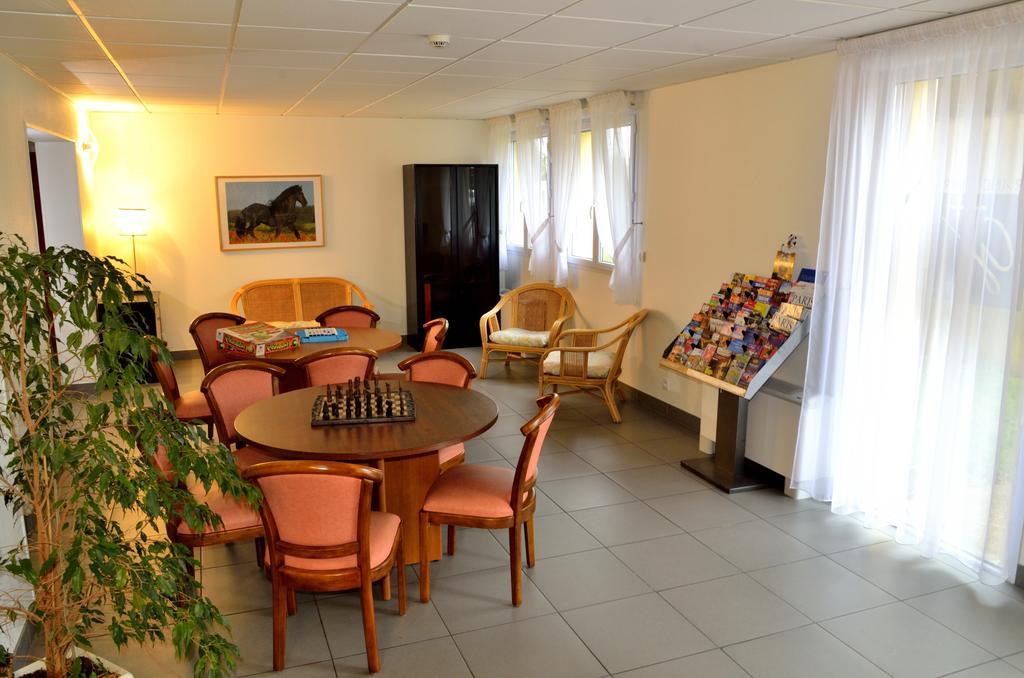 LOGIS - Hôtel & Restaurant le Grand Terre 1
