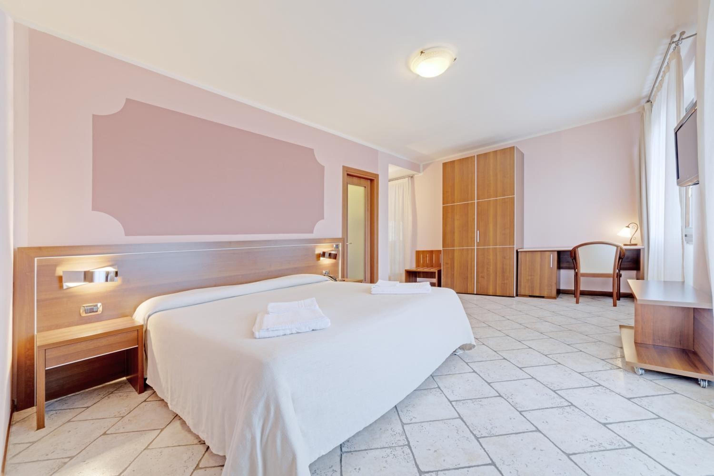 Hotel Grotto Bagat 2