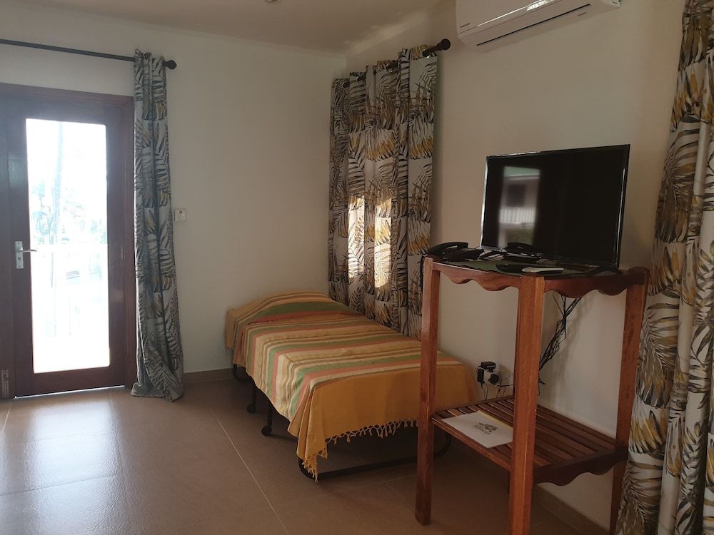 La Maison Hibiscus Self Catering Accommodation 2