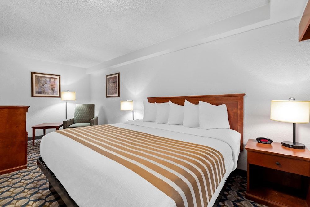 Best Western Vista Inn at the Airport 1