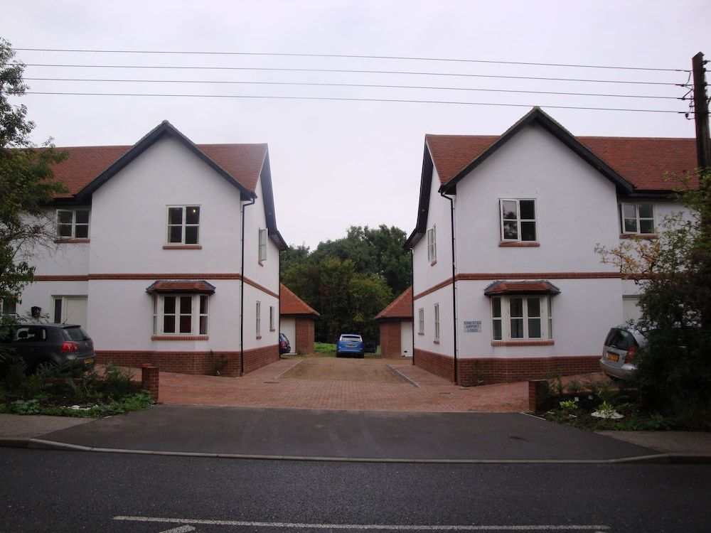 Stansted Airport Lodge 1