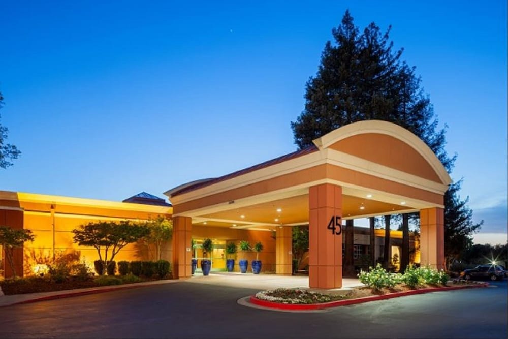 FairBridge Hotel by Concord Plaza 1