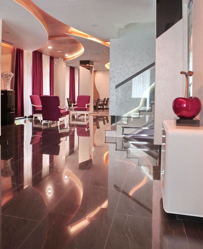 Nova City Garni Hotel Signature Collection 2