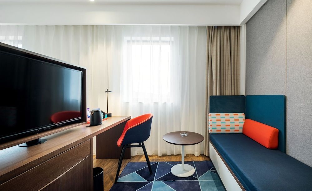 Holiday Inn Express Shaoxing Paojiang by IHG 2