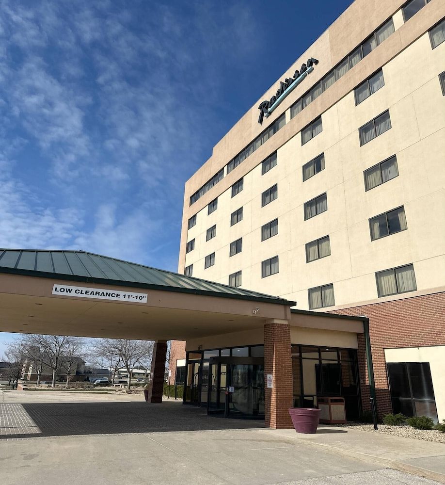 Radisson Hotel Cedar Rapids 1