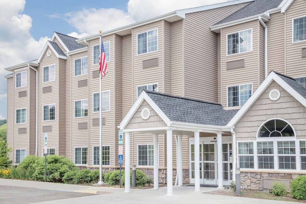 Microtel Inn & Suites by Wyndham Mansfield 1