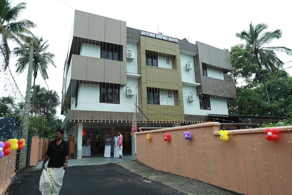 Gateway Airport Hotel 1