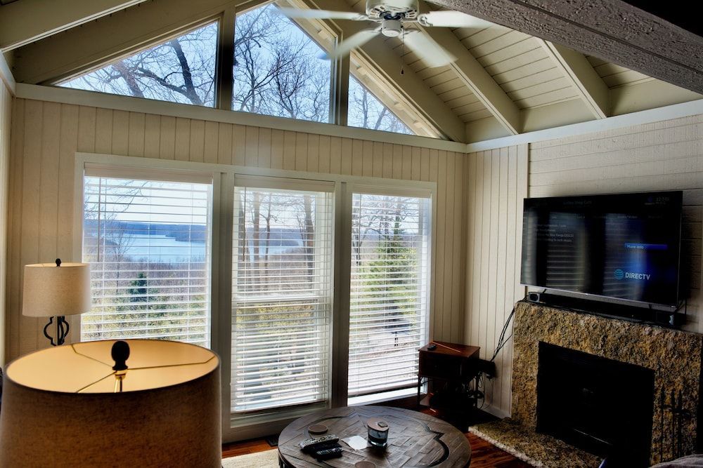 Beaver Lake Cottages 1