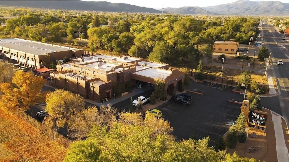 Taos Valley Lodge 1