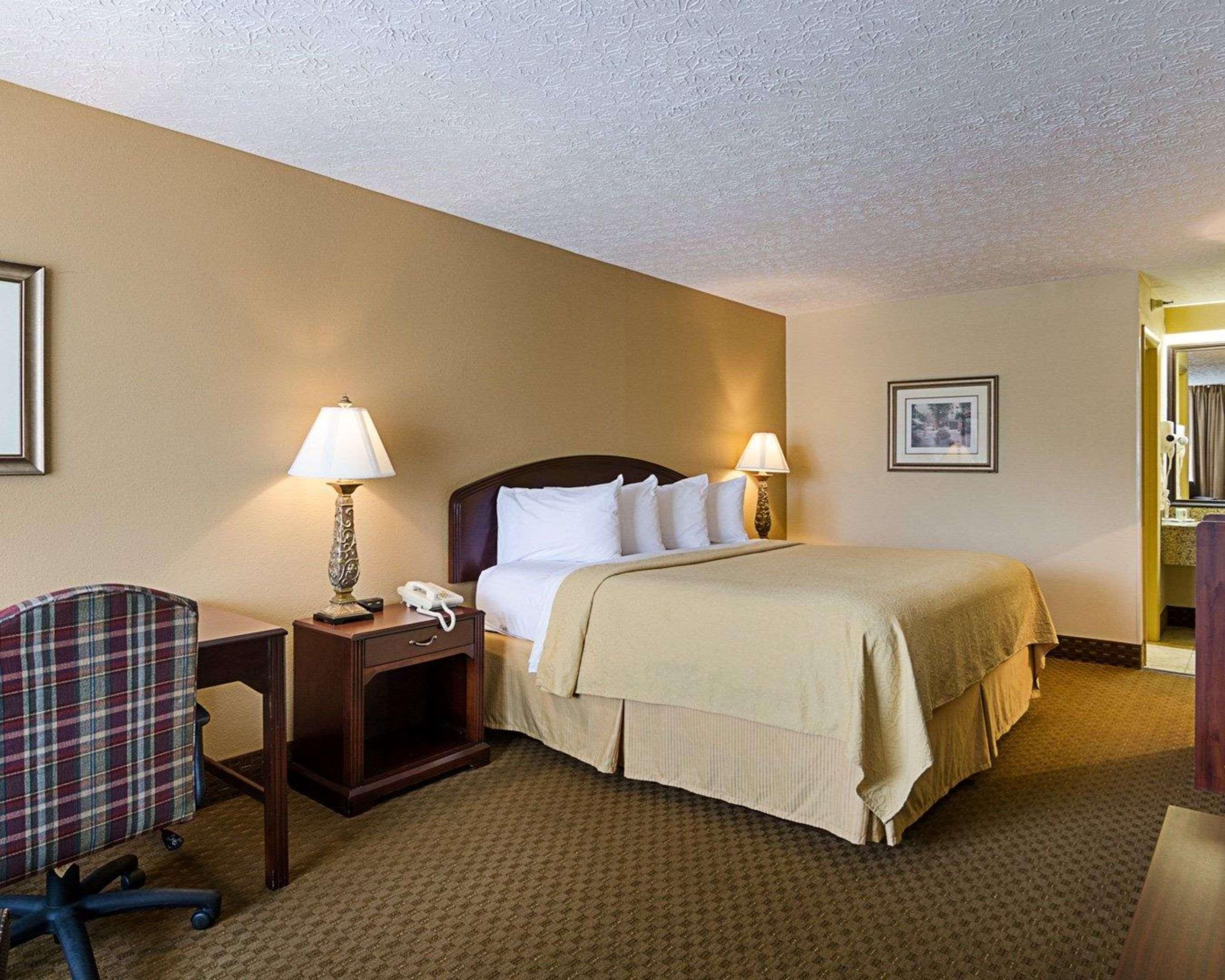 Quality Inn Lewisburg 1