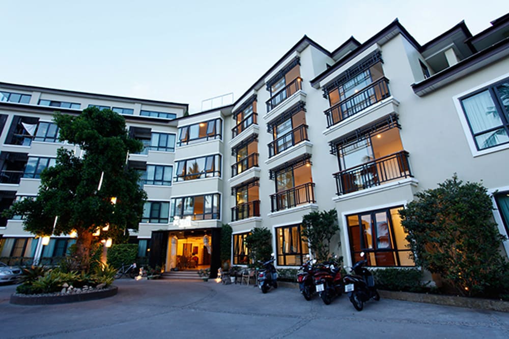 The Xym Hotel 1