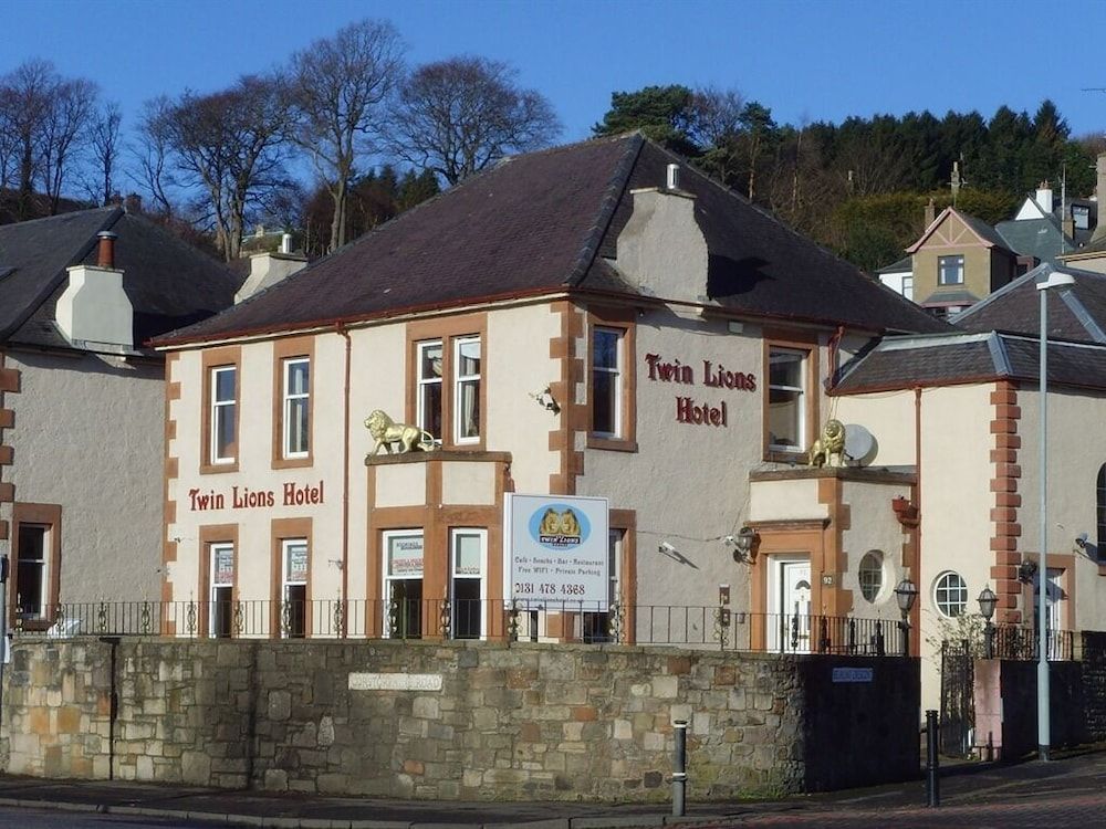 Twin Lions Hotel 1