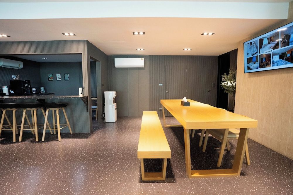 Infinite Hotel-Ratchada 2