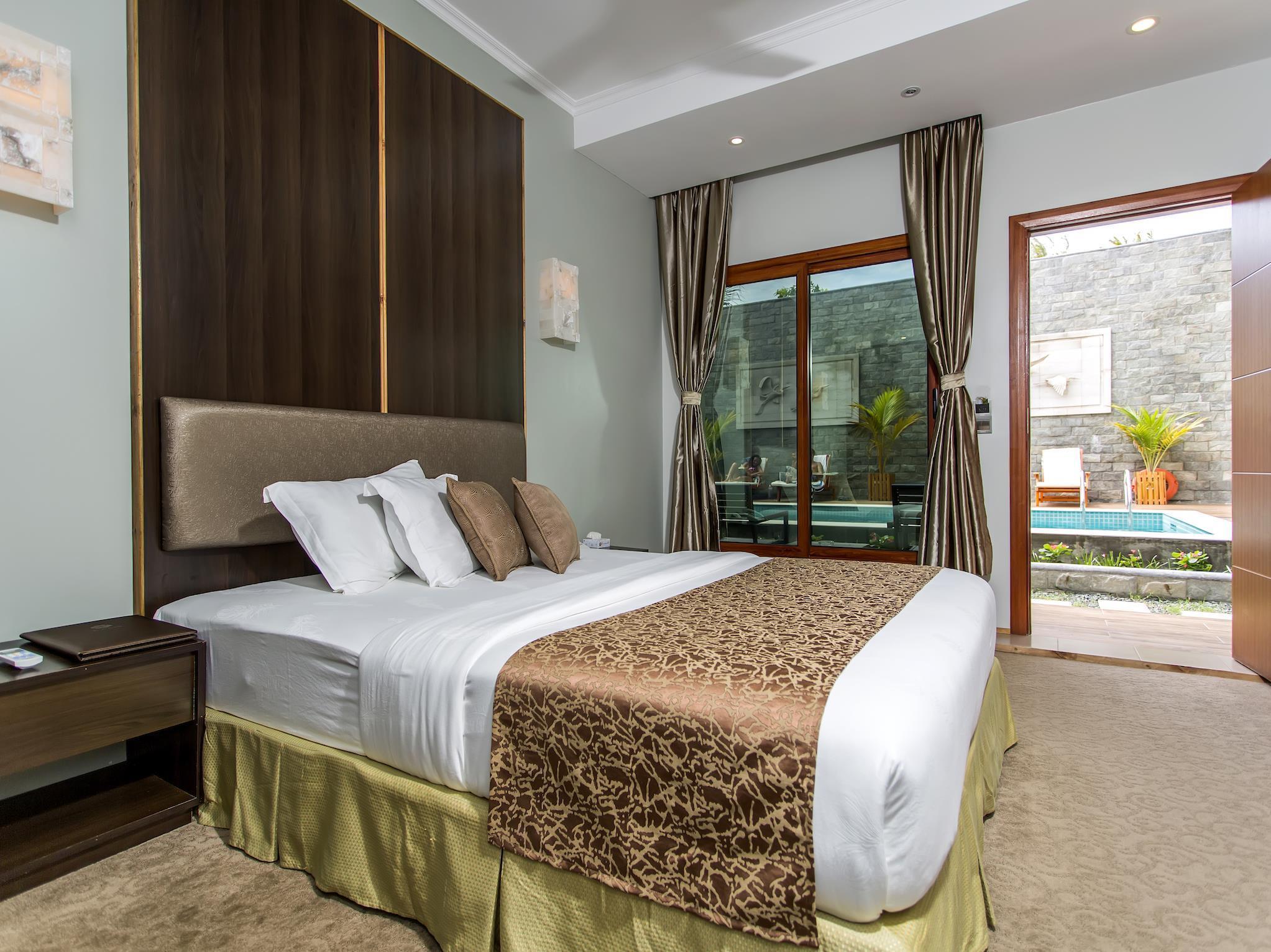 Kaani Village and Spa at Maafushi 1