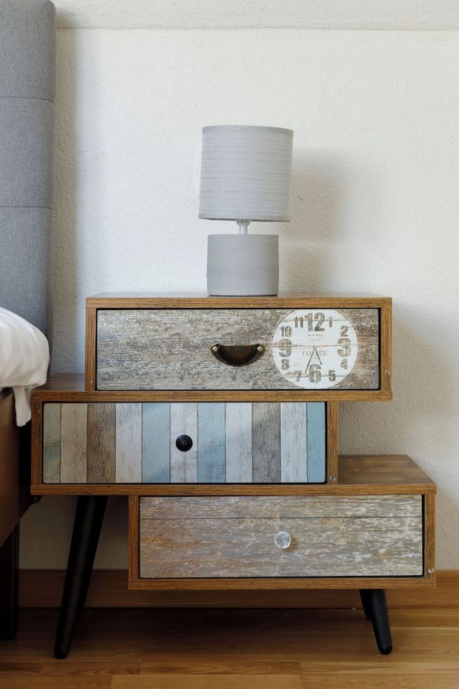 Aki Gray Apartment Serene Oasis 2
