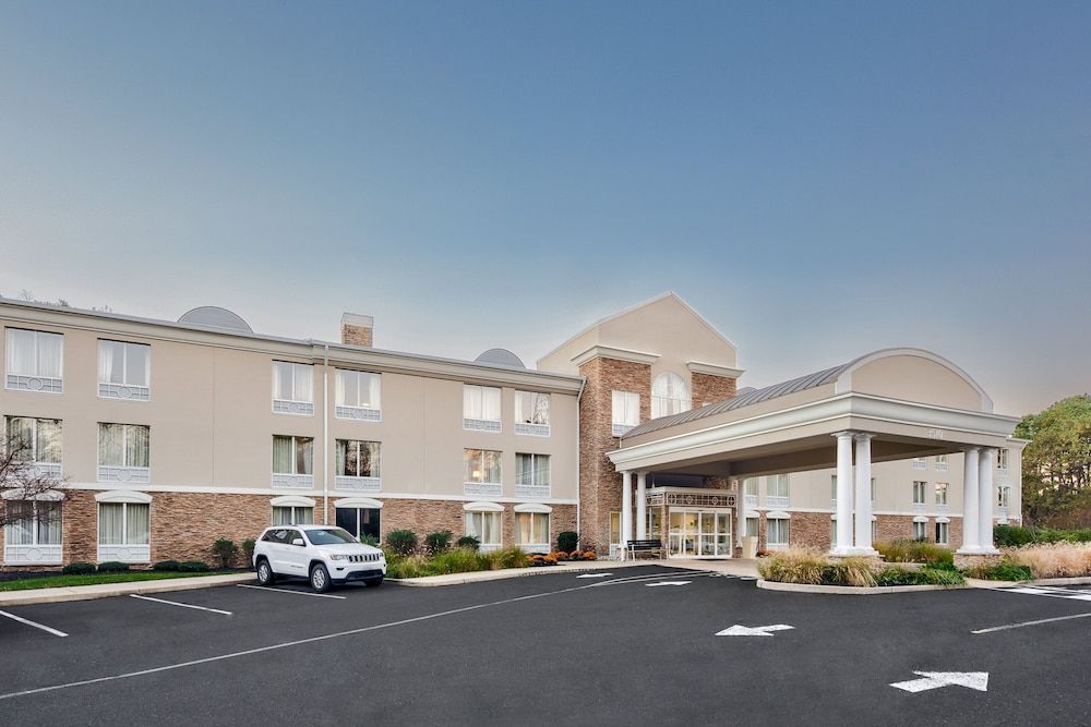 Holiday Inn Express NEPTUNE by IHG 1