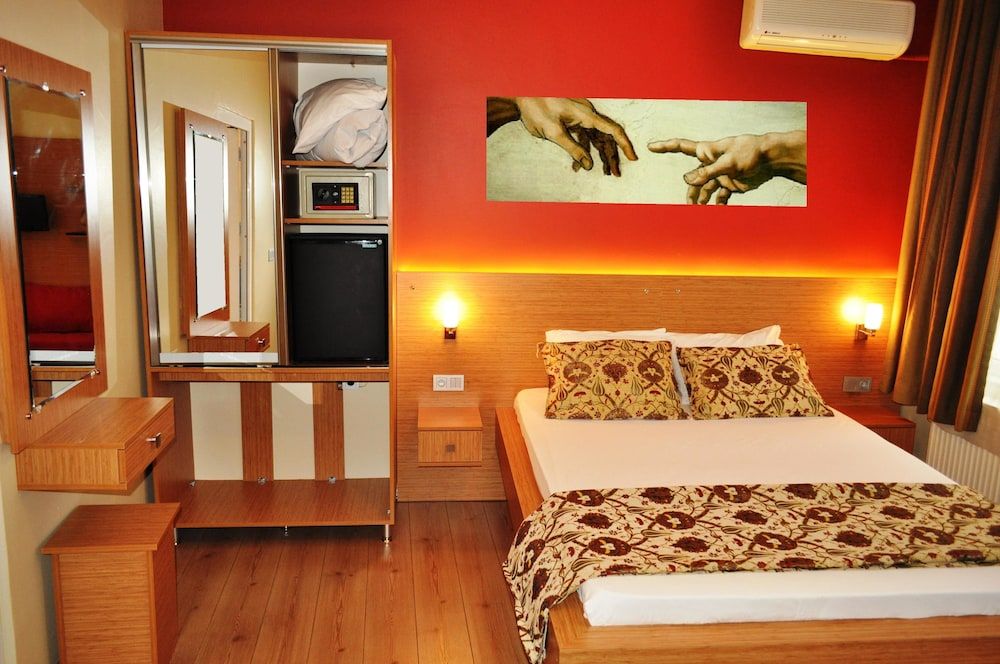 Antique Hostel 1