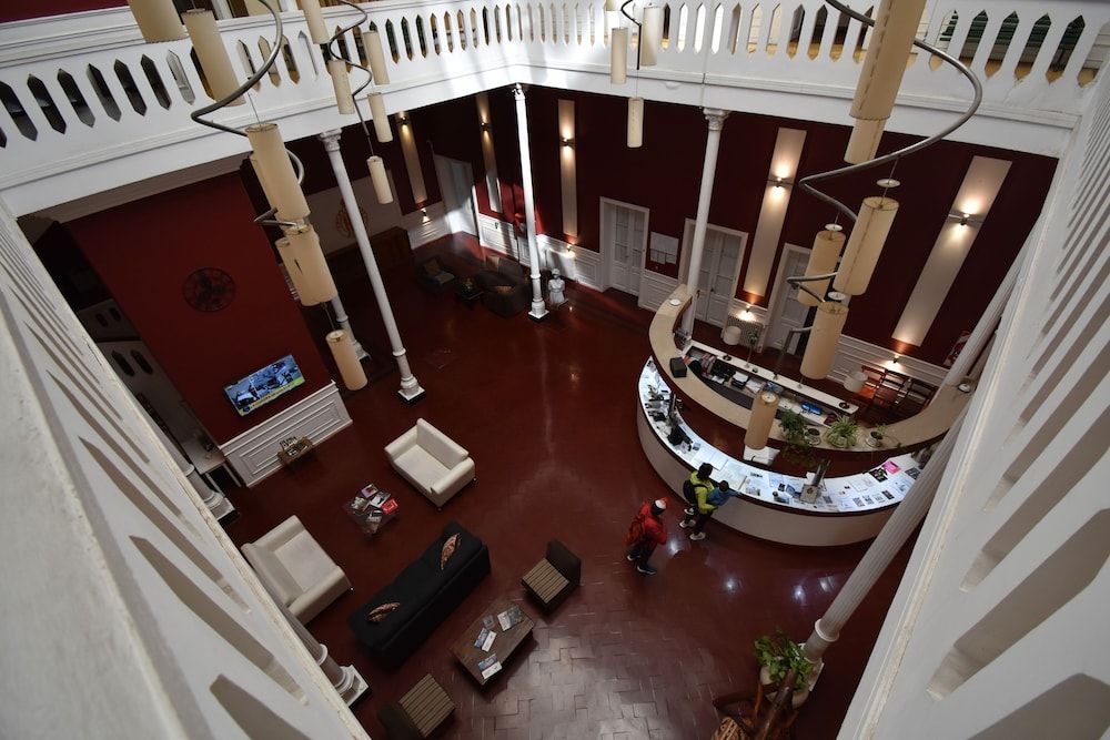 Hotel Plaza 1