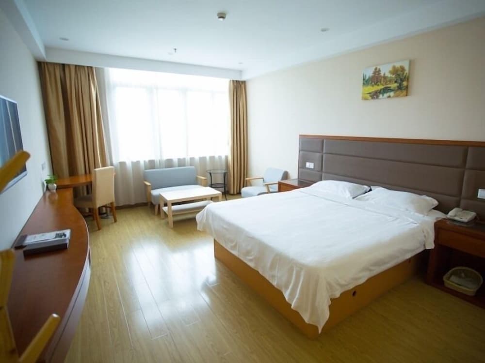 GreenTree Inn Shanghai Caohejing Songjiang Jiuxin Road Business Hotel 1