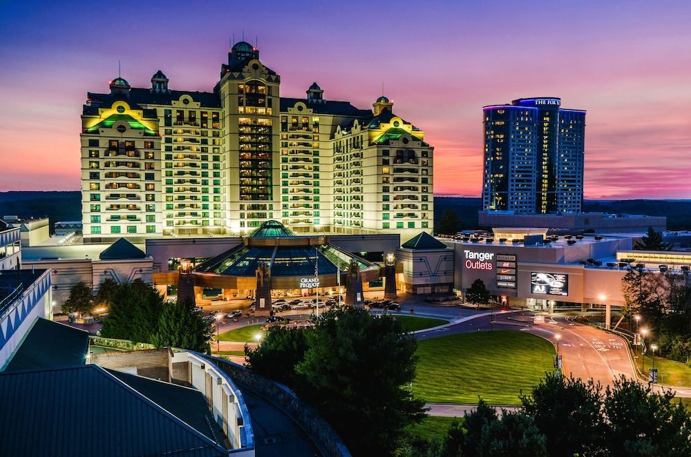 Grand Pequot Tower at Foxwoods 1