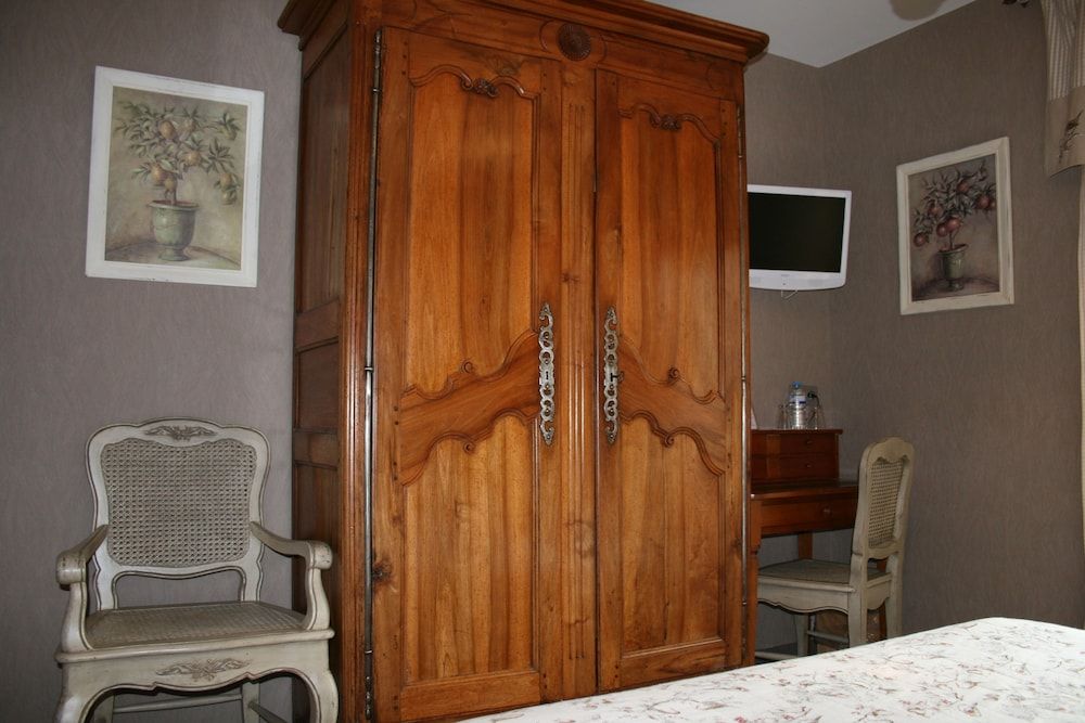 Le Petit Nailly 2